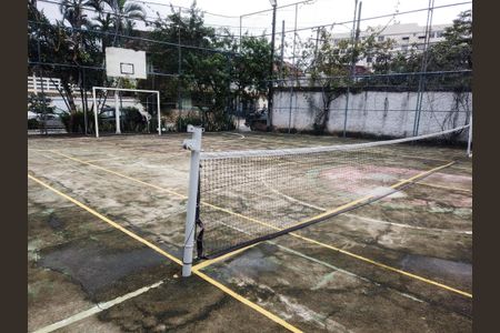 Casa à venda com 400m², 4 quartos e 3 vagasQuadra Esportiva