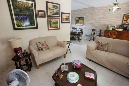 Casa à venda com 400m², 4 quartos e 3 vagasSala de Estar