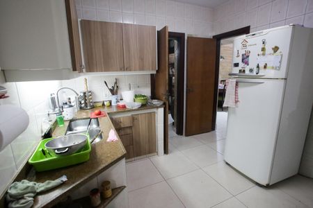 Casa à venda com 400m², 4 quartos e 3 vagasCozinha
