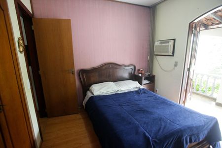 Casa à venda com 400m², 4 quartos e 3 vagasSuíte 2