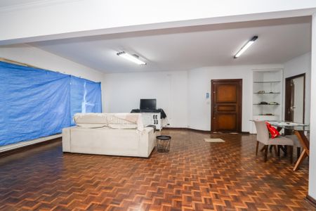 Casa para alugar com 524m², 6 quartos e 4 vagasSala