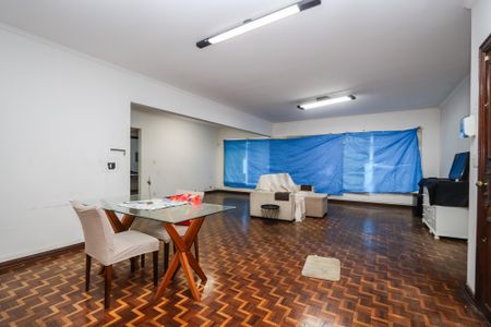 Casa para alugar com 524m², 6 quartos e 4 vagasSala