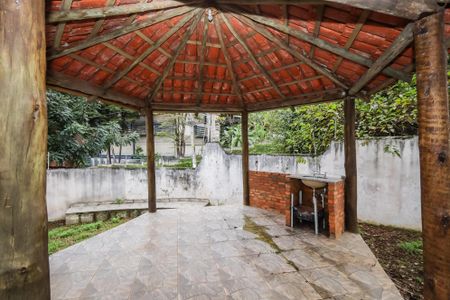 Casa para alugar com 524m², 6 quartos e 4 vagasQuintal