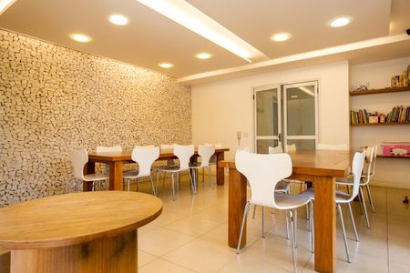 Apartamento à venda com 105m², 2 quartos e 2 vagasÁrea comum - Sala de estudos