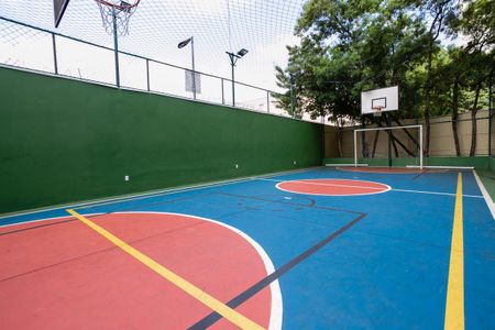 Apartamento à venda com 105m², 2 quartos e 2 vagasÁrea comum - Quadra esportiva