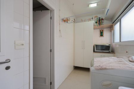 Apartamento à venda com 105m², 2 quartos e 2 vagasÁrea de serviço