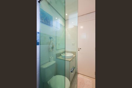 Apartamento à venda com 105m², 2 quartos e 2 vagasBanheiro social