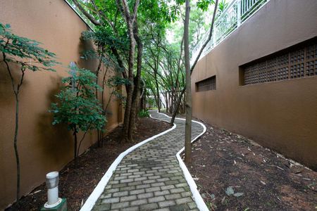 Apartamento à venda com 105m², 2 quartos e 2 vagasÁrea comum - Pista de caminhada