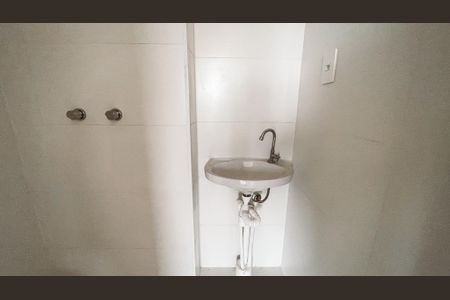 Apartamento à venda com 37m², 2 quartos e sem vagaBanheiro