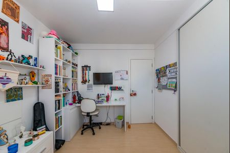 Apartamento à venda com 300m², 5 quartos e 3 vagasQuarto 2