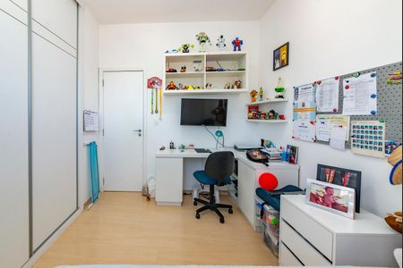 Apartamento à venda com 300m², 5 quartos e 3 vagasQuarto 3