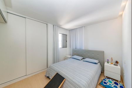 Apartamento à venda com 300m², 5 quartos e 3 vagasSuíte