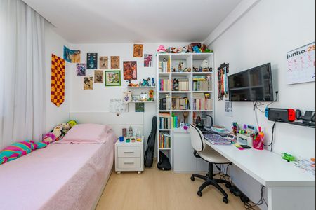 Apartamento à venda com 300m², 5 quartos e 3 vagasQuarto 2