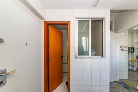 Apartamento à venda com 300m², 5 quartos e 3 vagasÁrea de Serviço