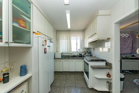 Apartamento à venda com 300m², 5 quartos e 3 vagasCozinha