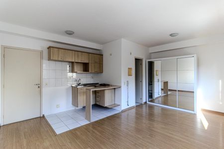Studio à venda com 28m², 1 quarto e 1 vaga Studio à venda com 28m², 1 quarto e 1 vagaStudio