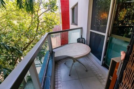 Apartamento à venda com 152m², 4 quartos e 3 vagasFoto 01