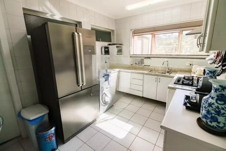 Apartamento à venda com 152m², 4 quartos e 3 vagasFoto 01
