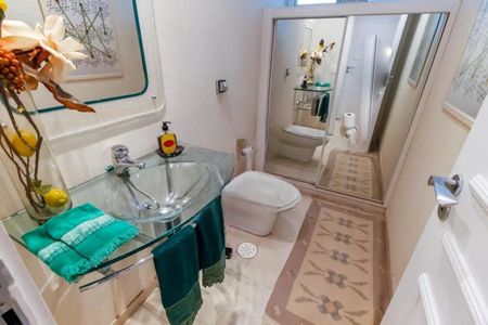 Apartamento à venda com 152m², 4 quartos e 3 vagasFoto 01