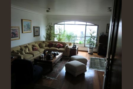 Apartamento à venda com 204m², 4 quartos e 4 vagasFoto 01