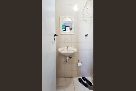 Apartamento à venda com 114m², 3 quartos e 3 vagas Apartamento à venda com 114m², 3 quartos e 3 vagasBanheiro 1