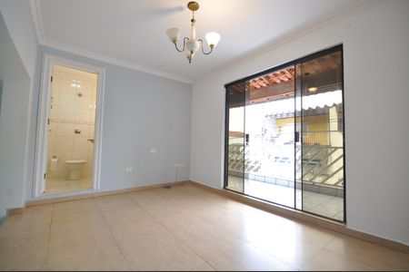 Casa à venda com 147m², 3 quartos e 2 vagasSala