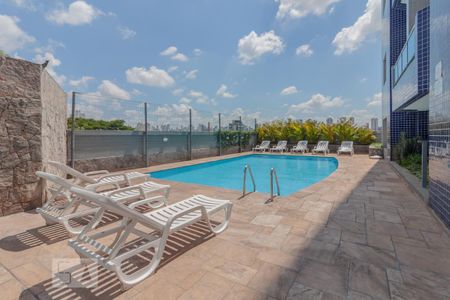 Apartamento para alugar com 55m², 1 quarto e sem vagaPiscina