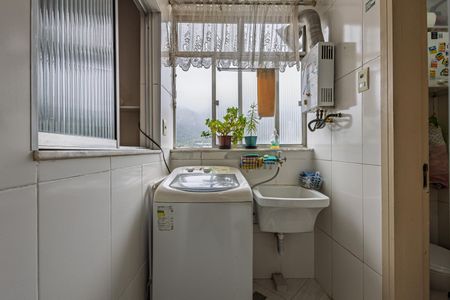 Apartamento à venda com 68m², 2 quartos e sem vagaÁrea de Serviço