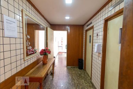 Apartamento à venda com 68m², 2 quartos e sem vagaHall