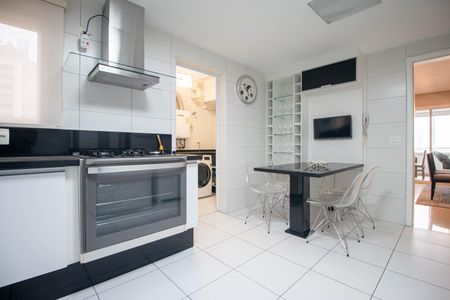 Apartamento para alugar com 146m², 4 quartos e 3 vagasCozinha