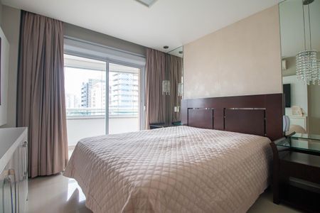 Apartamento para alugar com 146m², 4 quartos e 3 vagasSuite