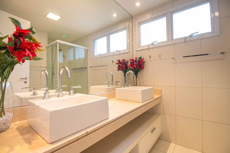 Apartamento para alugar com 146m², 4 quartos e 3 vagasBanheiro /Suite