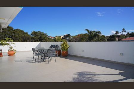 Apartamento para alugar com 230m², 2 quartos e 1 vagaTerraço