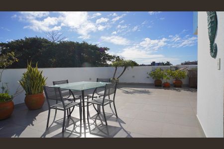 Apartamento para alugar com 230m², 2 quartos e 1 vagaTerraço