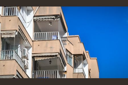 Apartamento à venda com 80m², 2 quartos e 1 vaga Apartamento à venda com 80m², 2 quartos e 1 vagaPlaca