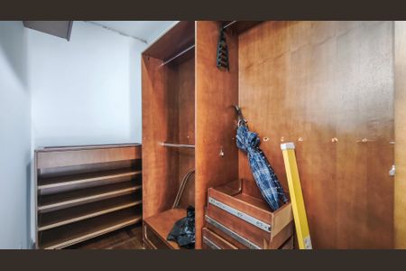 Apartamento à venda com 80m², 2 quartos e 1 vaga Apartamento à venda com 80m², 2 quartos e 1 vagaQuarto de Serviço