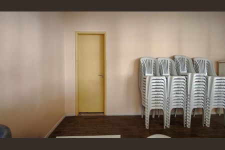 Apartamento à venda com 80m², 2 quartos e 1 vaga Apartamento à venda com 80m², 2 quartos e 1 vagaÁrea comum - Salão de festas