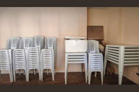 Apartamento à venda com 80m², 2 quartos e 1 vaga Apartamento à venda com 80m², 2 quartos e 1 vagaÁrea comum - Salão de festas