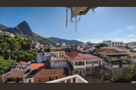 Apartamento à venda com 80m², 2 quartos e 1 vaga Apartamento à venda com 80m², 2 quartos e 1 vagaVista do Quarto 2