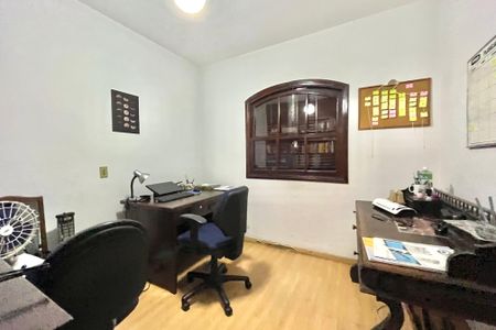 Casa à venda com 246m², 4 quartos e 4 vagas Casa à venda com 246m², 4 quartos e 4 vagasSuite 1