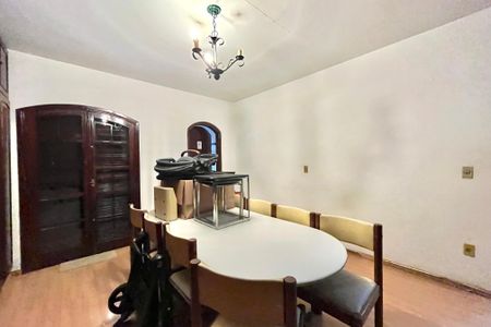 Casa à venda com 246m², 4 quartos e 4 vagas Casa à venda com 246m², 4 quartos e 4 vagasSuite 3