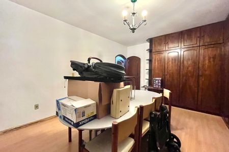 Casa à venda com 246m², 4 quartos e 4 vagas Casa à venda com 246m², 4 quartos e 4 vagasSuite 3