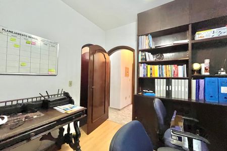 Casa à venda com 246m², 4 quartos e 4 vagas Casa à venda com 246m², 4 quartos e 4 vagasSuite 1