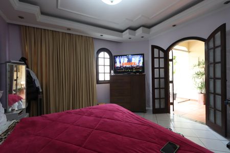 Casa à venda com 446m², 3 quartos e 4 vagasSuíte