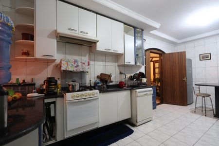 Casa à venda com 446m², 3 quartos e 4 vagasCozinha