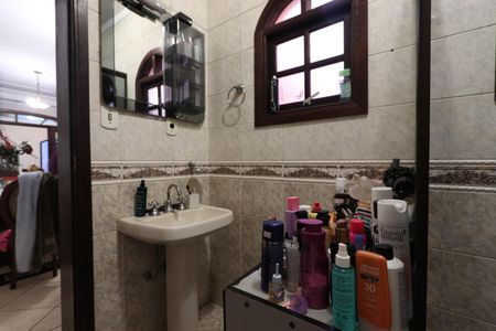 Casa à venda com 446m², 3 quartos e 4 vagasBanheiro Social