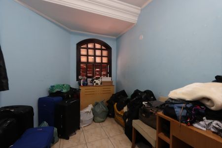 Casa à venda com 446m², 3 quartos e 4 vagasQuarto 2