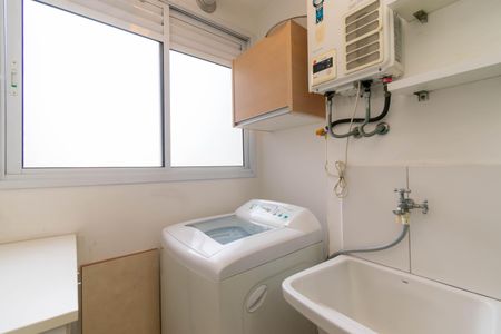 Apartamento à venda com 64m², 3 quartos e 1 vagaÁrea de Serviço