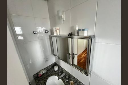 Apartamento à venda com 80m², 3 quartos e 2 vagasbanheiro suíte