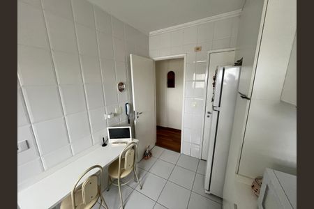 Apartamento à venda com 80m², 3 quartos e 2 vagasCozinha